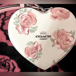 Cute Coach Wristlet